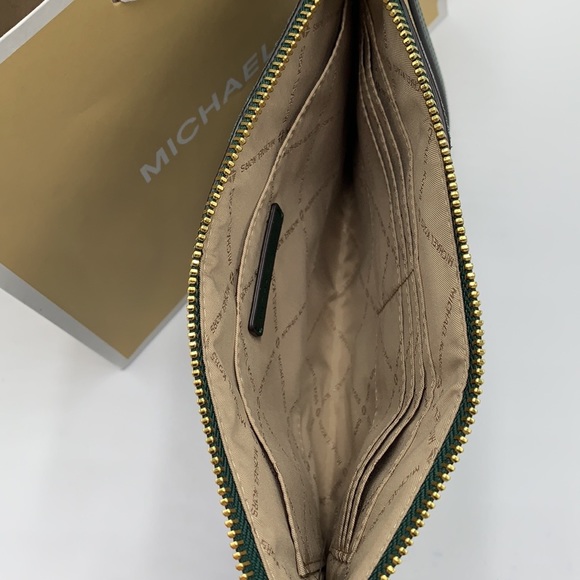 Michael Kors JST XL Zip Clutch Wristlet - Racing Green Multi - Picture 3 of 15